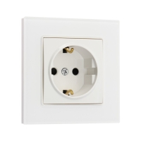 Розетка одноместная TOT Glossy Glass, 16 А, скрытая, с з/к, стекло, белая Розетка одноместная TOT Glossy Glass, 16 А, скрытая, с з/к, стекло, белая