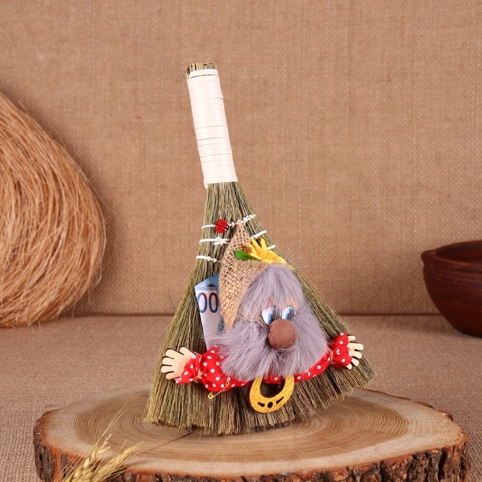 Оберег &laquo;Домовушка&raquo;, на венике, микс