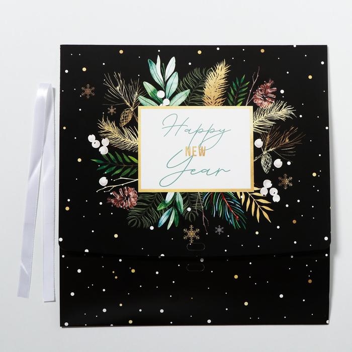 Коробка подарочная новогодняя складная &laquo;Волшебство&raquo;, 31 х 24.5 х 8 см, Новый год