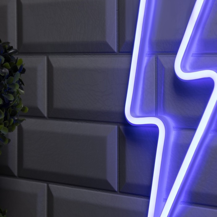 Неоновая вывеска &laquo;Молния&raquo; 13 &times; 33.5 см, батарейки ААх3 (не в комплекте), USB, свечение голубое