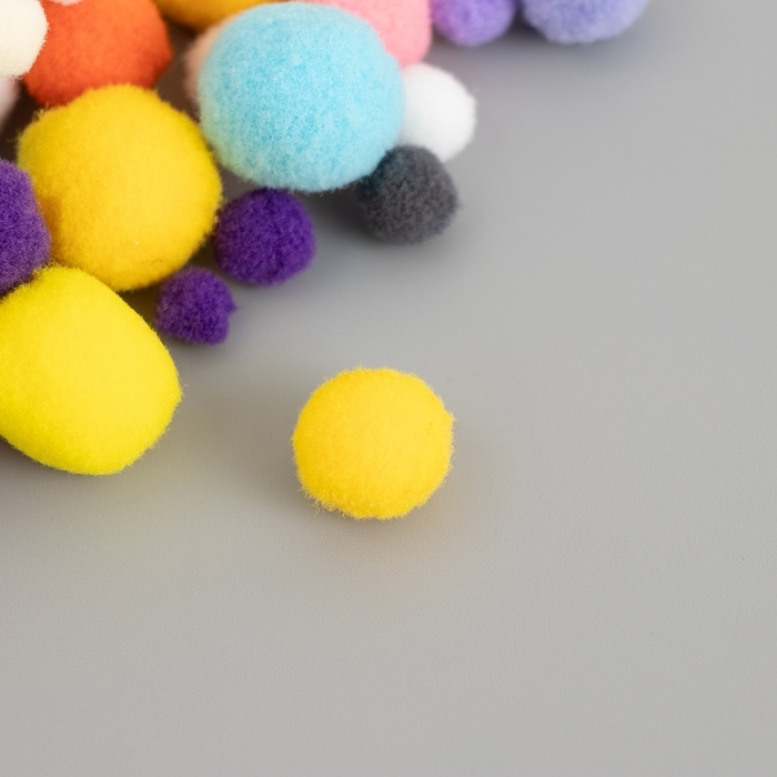 Декор для творчества Декор для творчества "Помпончики. Яркие краски" d=1-3 см набор 135 шт
