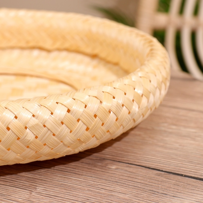 Корзинка плетёная, из бамбука 25х25х7 см