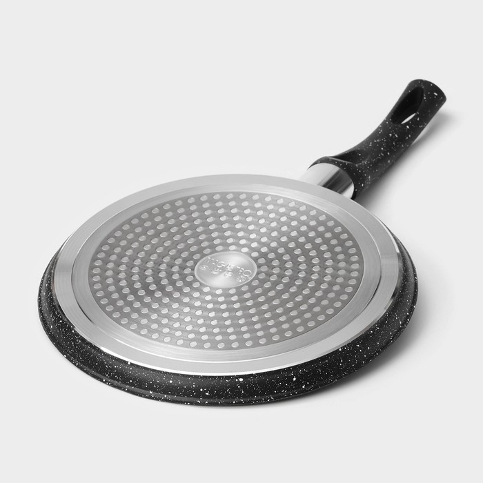 Сковорода блинная Magistro Dark, d=22 см, ручка soft-touch, антипригарное покрытие, индукция, цвет чёрный Сковорода блинная Magistro Dark, d=22 см, ручка soft-touch, антипригарное покрытие, индукция, цвет чёрный