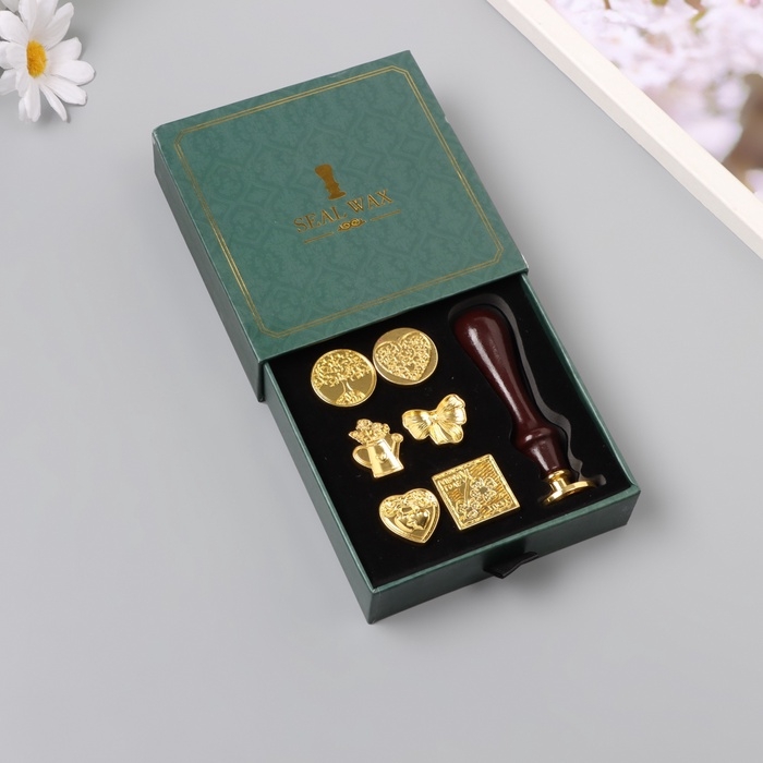 Набор печатей для сургуча с деревянной ручкой Набор печатей для сургуча с деревянной ручкой "Классика и растения"