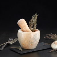 Ступка с пестиком из камня Доляна &laquo;Мрамор&raquo;, 10&times;8 см, цвет бежевый