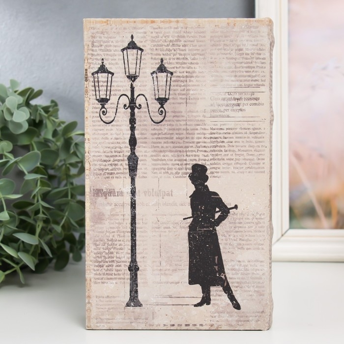 Сейф-книга дерево кожзам Сейф-книга дерево кожзам "Фонарный столб" 21х13х5 см