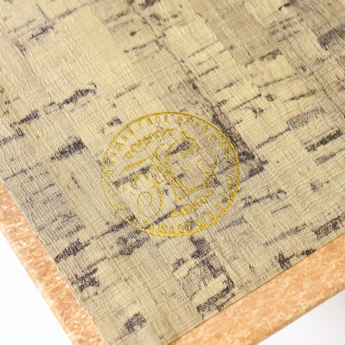 Сейф-книга дерево кожзам Сейф-книга дерево кожзам "Африканка с вазой с фруктами" 21х13х5 см