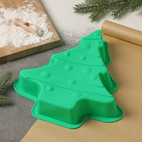 Форма для выпечки Доляна «Ёлочка с гирляндой», силикон, 27×25 см, цвет зелёный Форма для выпечки Доляна «Ёлочка с гирляндой», силикон, 27×25 см, цвет зелёный