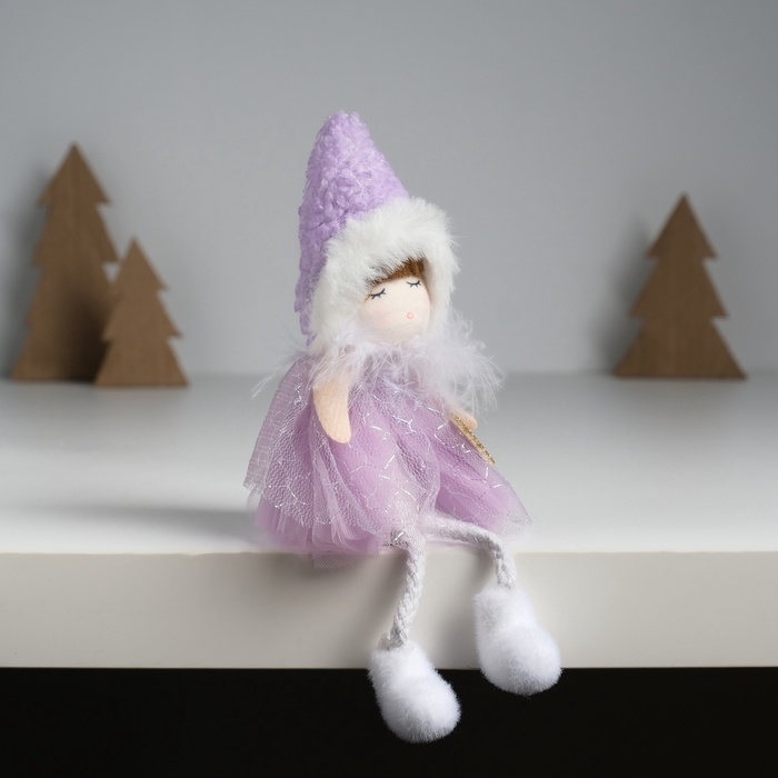 Кукла интерьерная "Девочка в сиреневом платьишке с пушистым воротником" 7,2х7х18 см