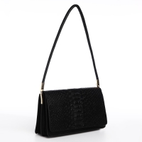 Сумка женская багет на клапане, цвет чёрный