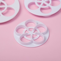 Выемки для теста и мастики Доляна &laquo;Цветы&raquo;, пластик, набор 6 шт, белые