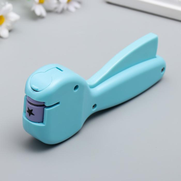 Набор фигурных дыроколов в сундучке, 36 шт с держателем МИКС Набор фигурных дыроколов в сундучке, 36 шт с держателем МИКС