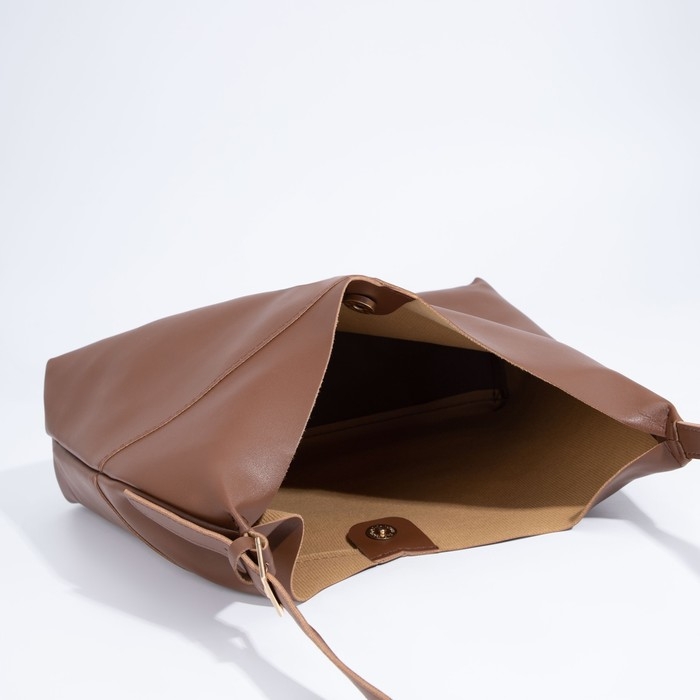 Сумка-мешок на магните, косметичка на молнии, цвет коричневый Сумка-мешок на магните, косметичка на молнии, цвет коричневый