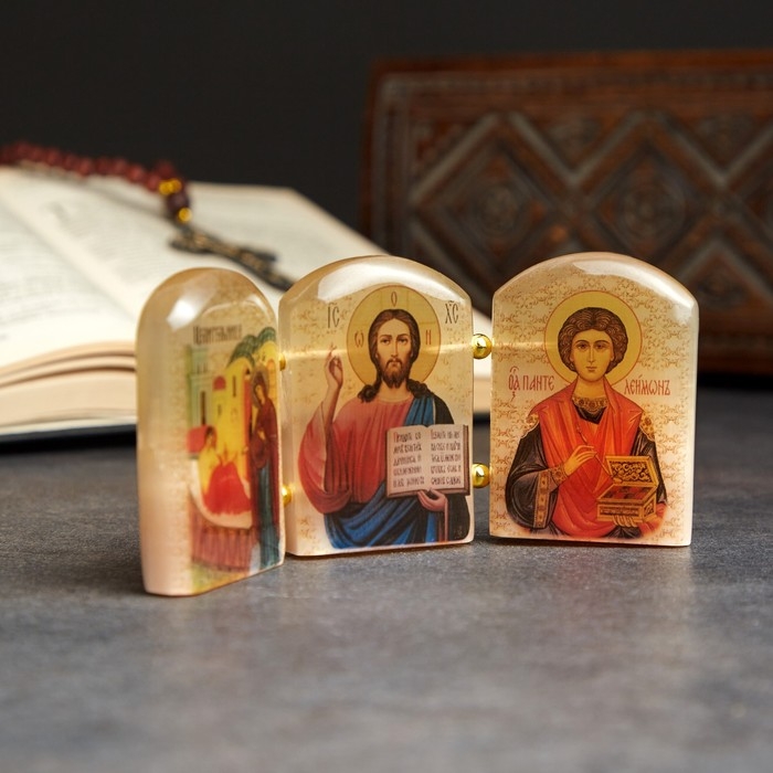 Триптих № 7 Триптих № 7"В помощь болеющим", селенит