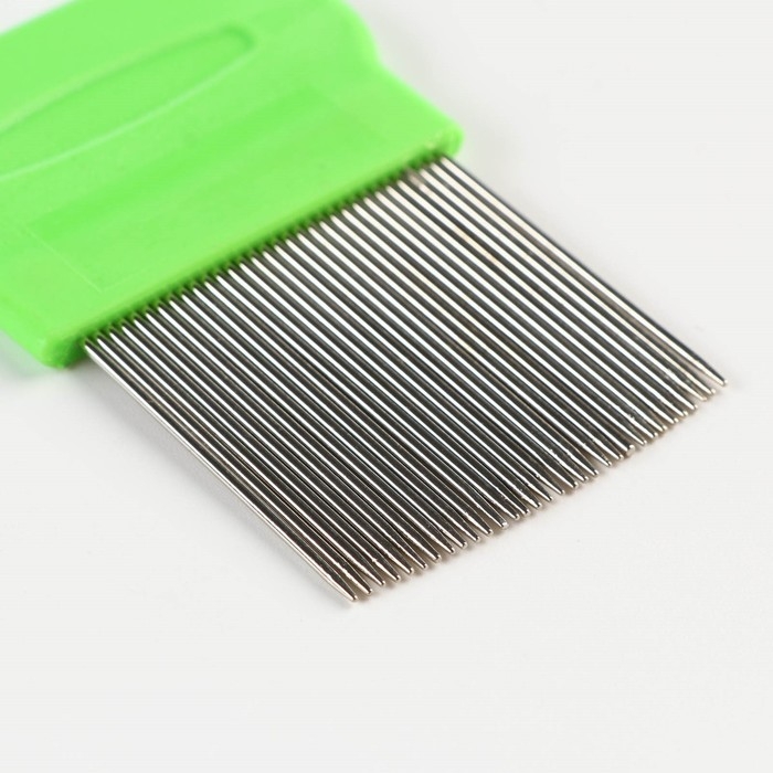 Расческа-гребешок с длинными зубьями, 8 х 5,5 см, зелёная Расческа-гребешок с длинными зубьями, 8 х 5,5 см, зелёная