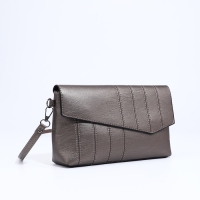 Сумка-клатч на магните, длинный ремень, цвет бронзовый Сумка-клатч на магните, длинный ремень, цвет бронзовый