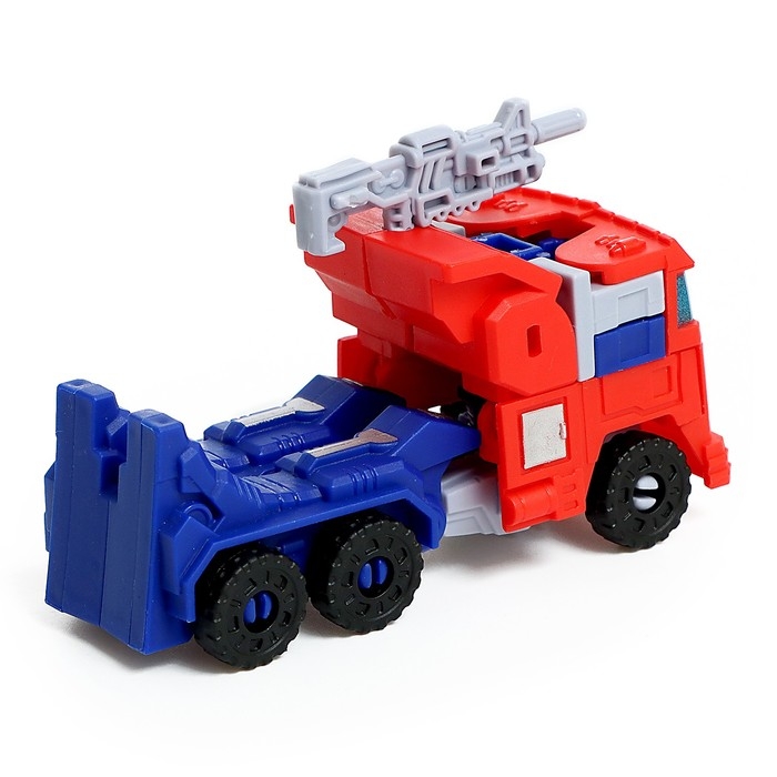 Робот &laquo;Грузовик&raquo;, трансформируется