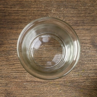 Подсвечник стекло на 1 свечу "Стаканчик" прозрачный 4,5х6х6 см Подсвечник стекло на 1 свечу "Стаканчик" прозрачный 4,5х6х6 см