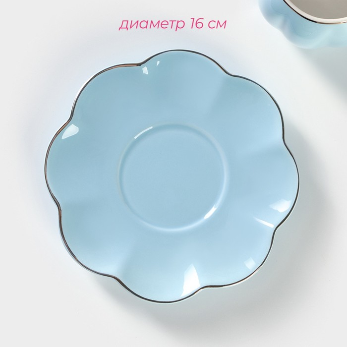 Чайная пара керамическая «Цветок», 3 предмета: чашка 240 мл, блюдце d=16 см, ложка, цвет голубой Чайная пара керамическая «Цветок», 3 предмета: чашка 240 мл, блюдце d=16 см, ложка, цвет голубой