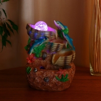 Фонтан "Дельфины" ракушки-кадки, 11х16х24 см (с подсветкой) Фонтан "Дельфины" ракушки-кадки, 11х16х24 см (с подсветкой)