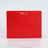 Подарочная коробка новогодняя складная с 3D эффектом &laquo;Чудо обязательно случится&raquo;, 18 х 14 х 23 см, Новый год