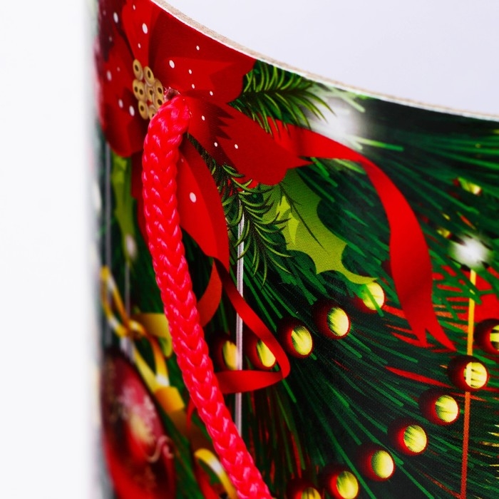 Новый год. Подарочная коробка, тубус «Подарки» 120х220мм. Новый год. Подарочная коробка, тубус «Подарки» 120х220мм.