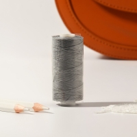 Нитки вощёные, плоские, 150D/16, 0,8 мм, 50 &plusmn; 2 м, цвет светло-серый