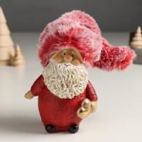 Сувенир полистоун "Дед Мороз в красном наряде и меховом колпаке, с сердцем" 6х10х23 см Сувенир полистоун "Дед Мороз в красном наряде и меховом колпаке, с сердцем" 6х10х23 см