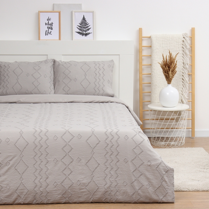 Постельное бельё LoveLife Tufting 2сп Постельное бельё LoveLife Tufting 2сп "Орнамент" 175*215см,200*230см,50*70см-2шт, цвет серый, 110 г/м2