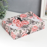 Шкатулка дерево "Какаду и тукан в цветочных джунглях" кожзам 5,5х24х17 см