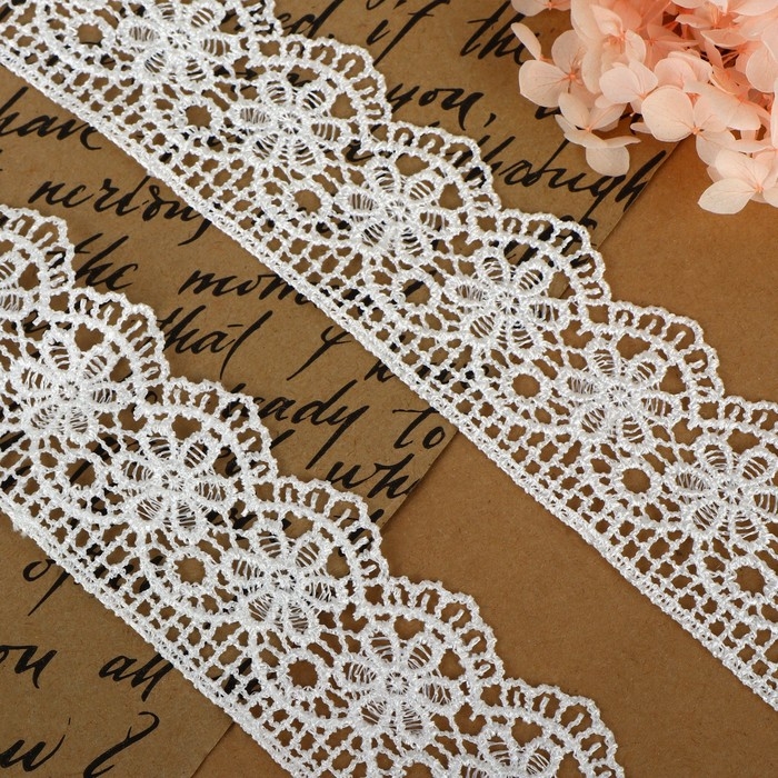 Кружево гипюровое, 45 мм &times; 6,8 &plusmn; 0,5 м, цвет белый