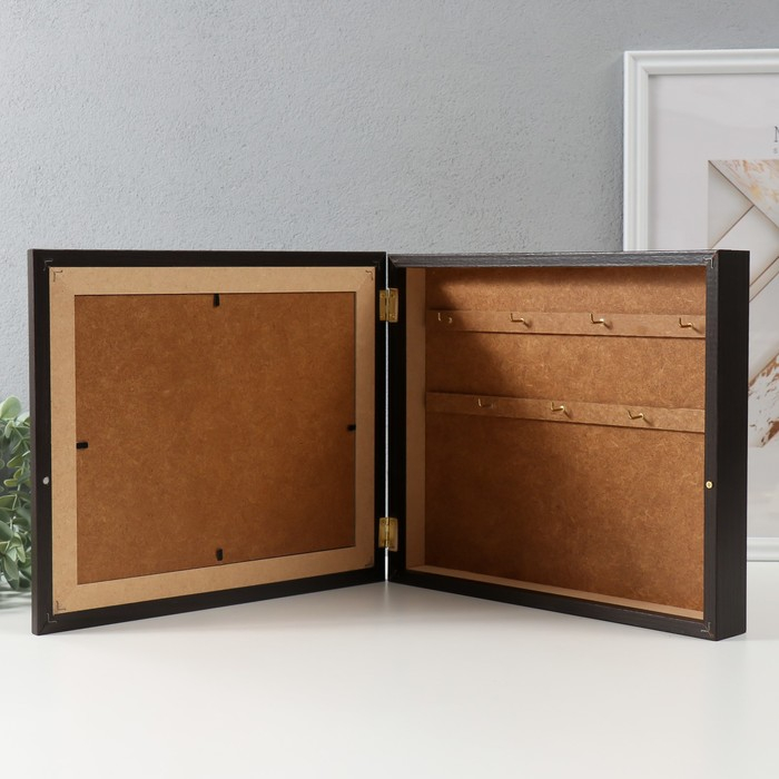 Ключница  "Казанский собор" венге 26х31 см