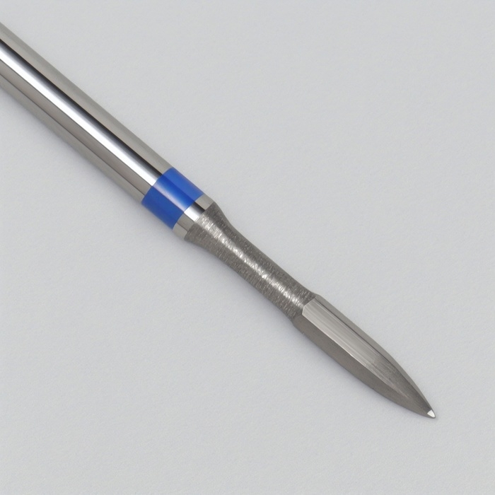 Фреза для маникюра, безопасная, 6 граней, 1, 2 × 8 мм, в пластиковом футляре Фреза для маникюра, безопасная, 6 граней, 1, 2 × 8 мм, в пластиковом футляре