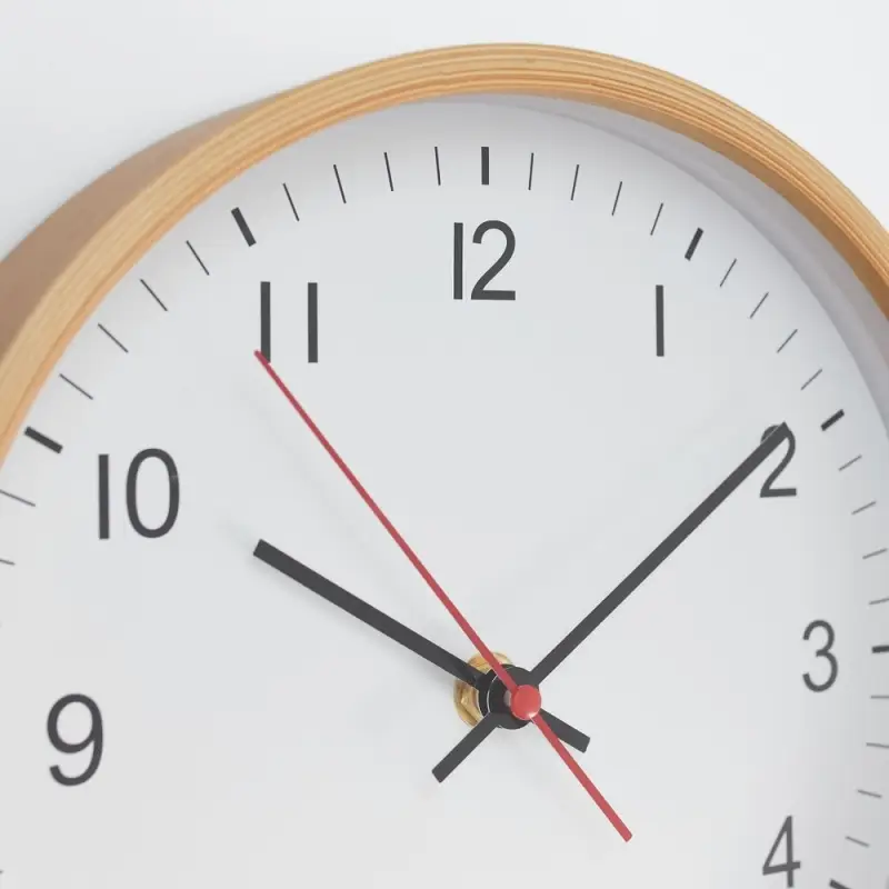 Часы Benty, белые