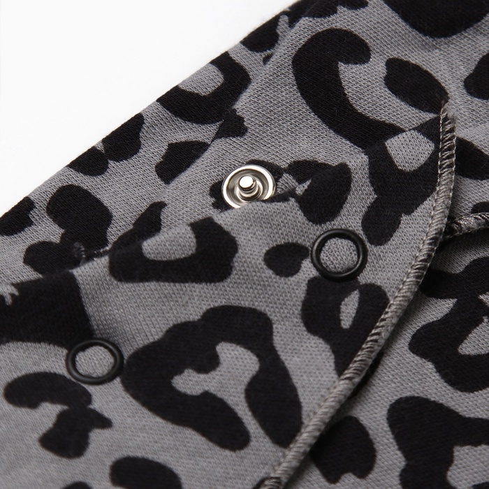 Набор слюнявчиков на кнопках Крошка Я Trendy grey, 2 шт Набор слюнявчиков на кнопках Крошка Я Trendy grey, 2 шт