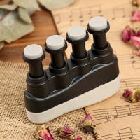 Тренажёр для пальцев рук музыканта Music Life, черный Тренажёр для пальцев рук музыканта Music Life, черный