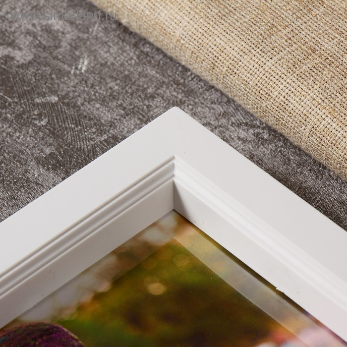 Фоторамка пластик на 8 фото 10х15 см Фоторамка пластик на 8 фото 10х15 см "Дом" белая 42,5х65 см