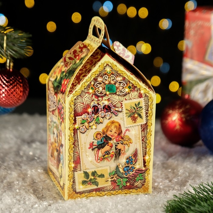 Новый год. Коробка подарочная складная "Столичный" 12 х 12 х 17 см.