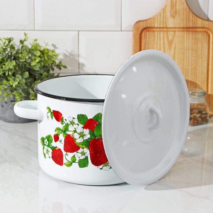 Кастрюля эмалированная цилиндрическая &laquo;Клубничная поляна&raquo;, 4,5 л