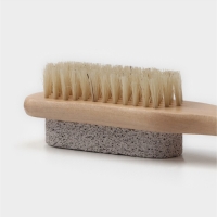Щётка - пемза для тела с ручкой Доляна, натуральная щетина Щётка - пемза для тела с ручкой Доляна, натуральная щетина