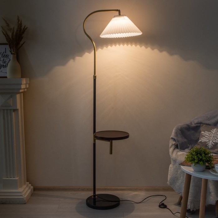 Торшер 19040/1 E27 40Вт черно-золотой 50х30х165 см