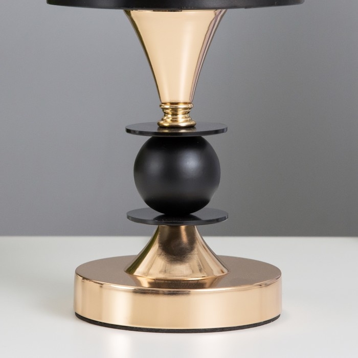Настольная лампа Настольная лампа "Милана" Е27 40Вт черно-золото 14,8х14,8х31,5 см