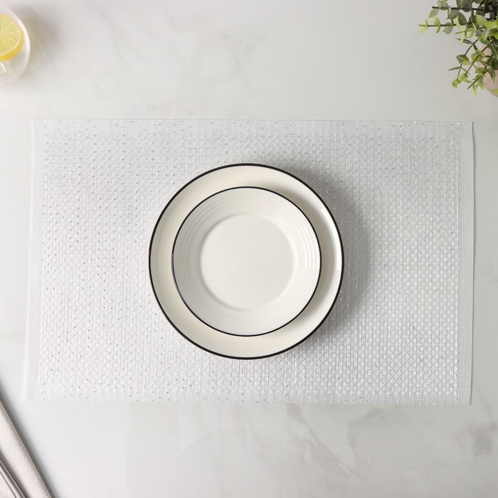 Салфетки сервировочные на стол Доляна, 4 шт, 45×30 см, ПВХ, цвет белый Салфетки сервировочные на стол Доляна, 4 шт, 45×30 см, ПВХ, цвет белый