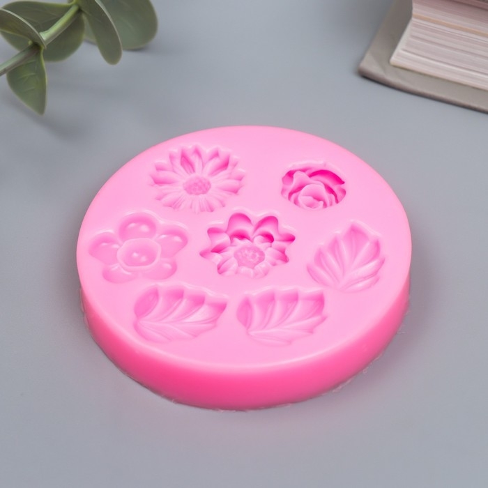 Молд силикон Молд силикон "Цветочки и листочки" 7 предметов 6,8х6,8х1 см