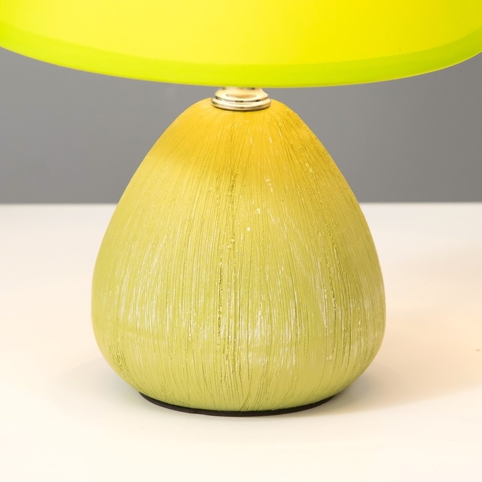 Настольная лампа "Эстель" Е27  40Вт зеленый 17х17х26 см RISALUX