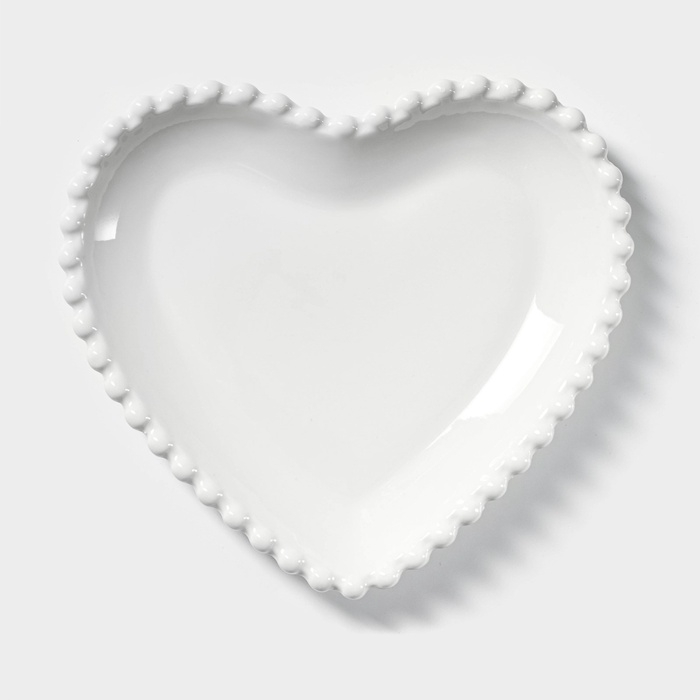Тарелка керамическая &laquo;Сердце&raquo;, 16,5&times;15,5 см, цвет белый