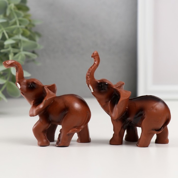 Сувенир Сувенир "Слон" под красное дерево 7х8х3 см МИКС