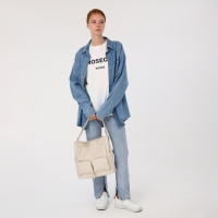 Сумка-тоут на молнии, 3 наружных кармана, цвет молочный Сумка-тоут на молнии, 3 наружных кармана, цвет молочный