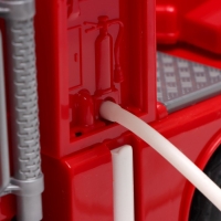 Машина инерционная «Пожарная служба», брызгает водой, свет и звук Машина инерционная «Пожарная служба», брызгает водой, свет и звук