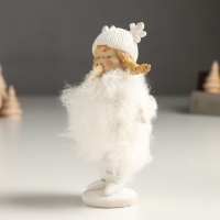 Сувенир полистоун "Малышка в белом пуховом платье в шапке с рожками" МИКС 6,5х6х12,5 см